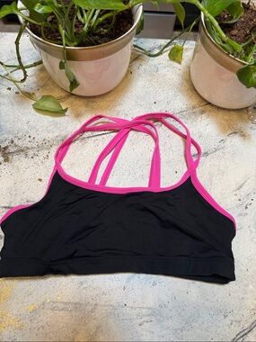 PINK Victoria's Secret Black Sports Bra with Hot Pink Trim